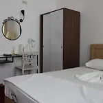 Oda ve Kahvaltı Gozde Deniz Boutique 3*