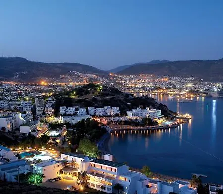 לינה וארוחת בוקר Gozde Deniz Boutique 3*