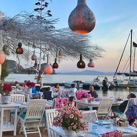 Gozde Deniz Boutique 3* בודרום