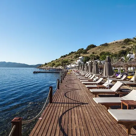 לינה וארוחת בוקר Gozde Deniz Boutique 3*