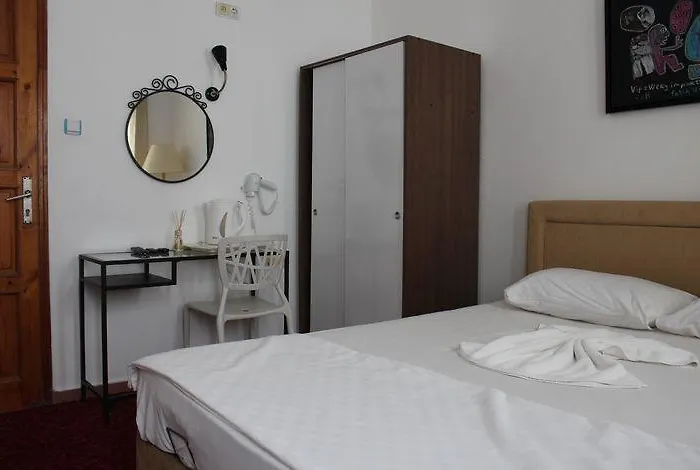 Alojamento de Acomodação e Pequeno-almoço Gozde Deniz Boutique 3*